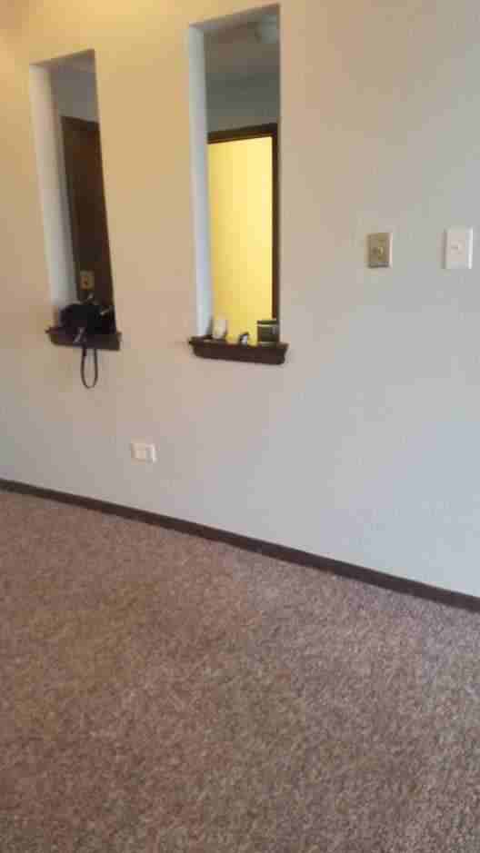 10640 Parkside Ave - Photo 3 of 9