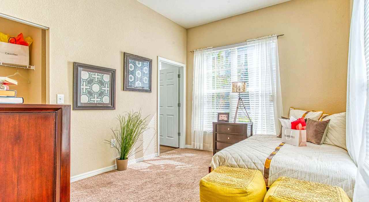 Emerson At Celebration - Photo 6 of 62