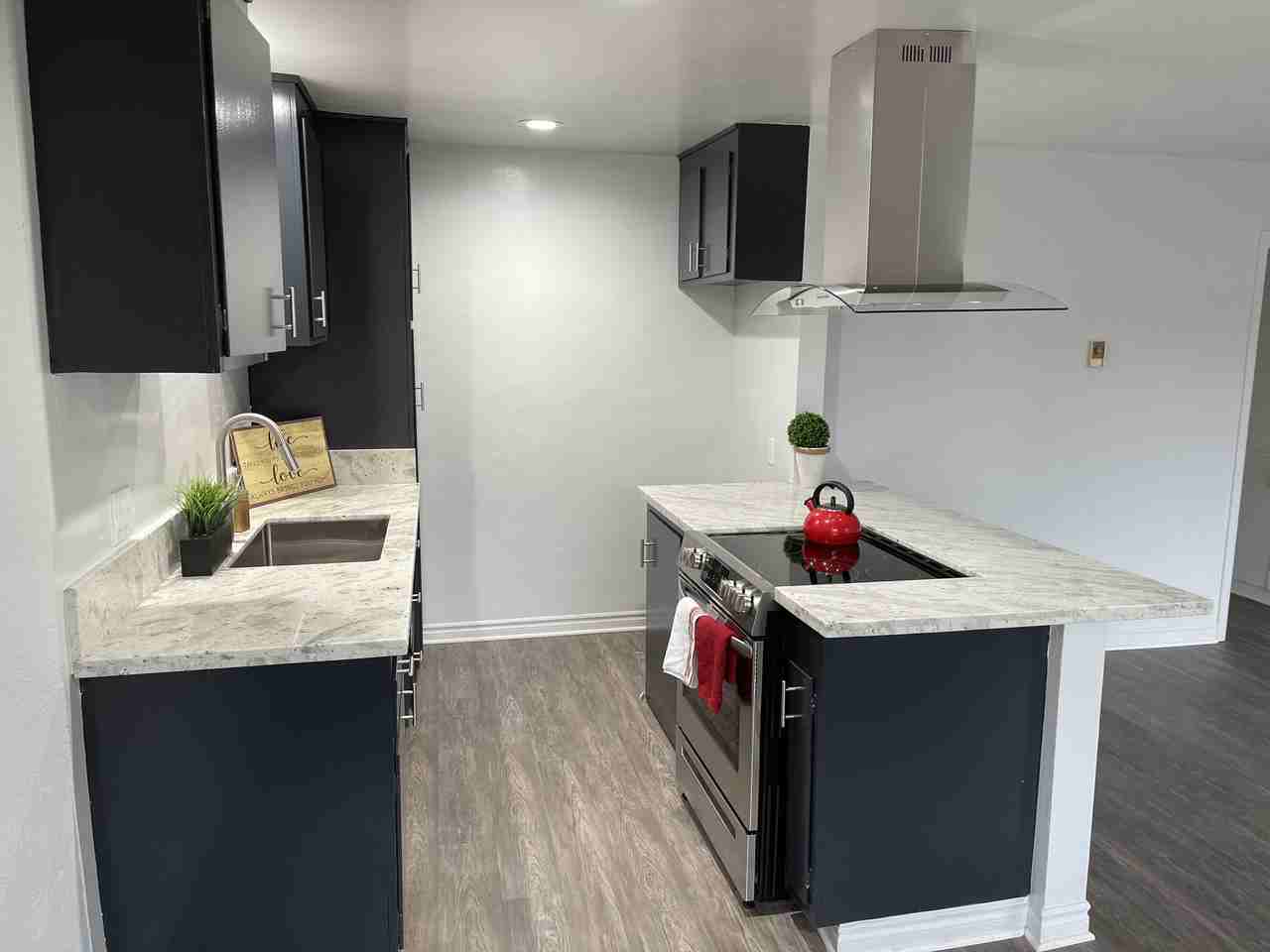 Villas East - Photo 3 of 9