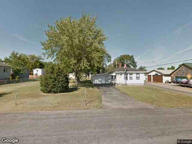 241 34th Ave N - Photo 2 of 10