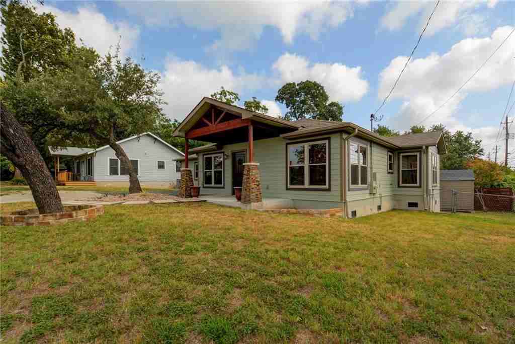 1300 Morgan Ln - Photo 2 of 25