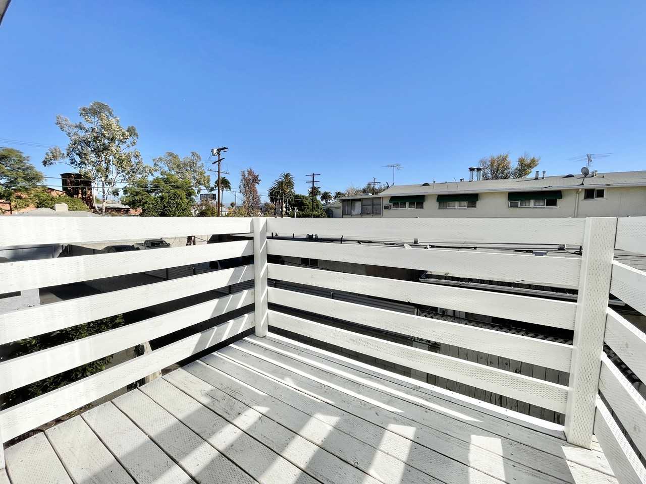 14721 Sylvan St #5 - Photo 3 of 7