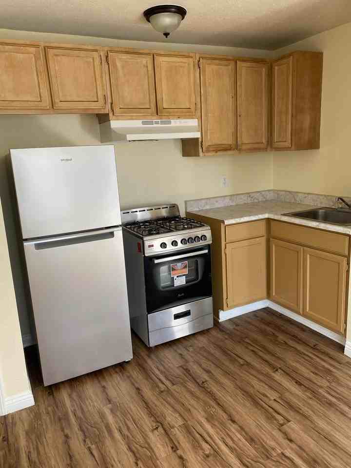 ***OPEN HOUSE***1016 W 109th Pl - Photo 2 of 4