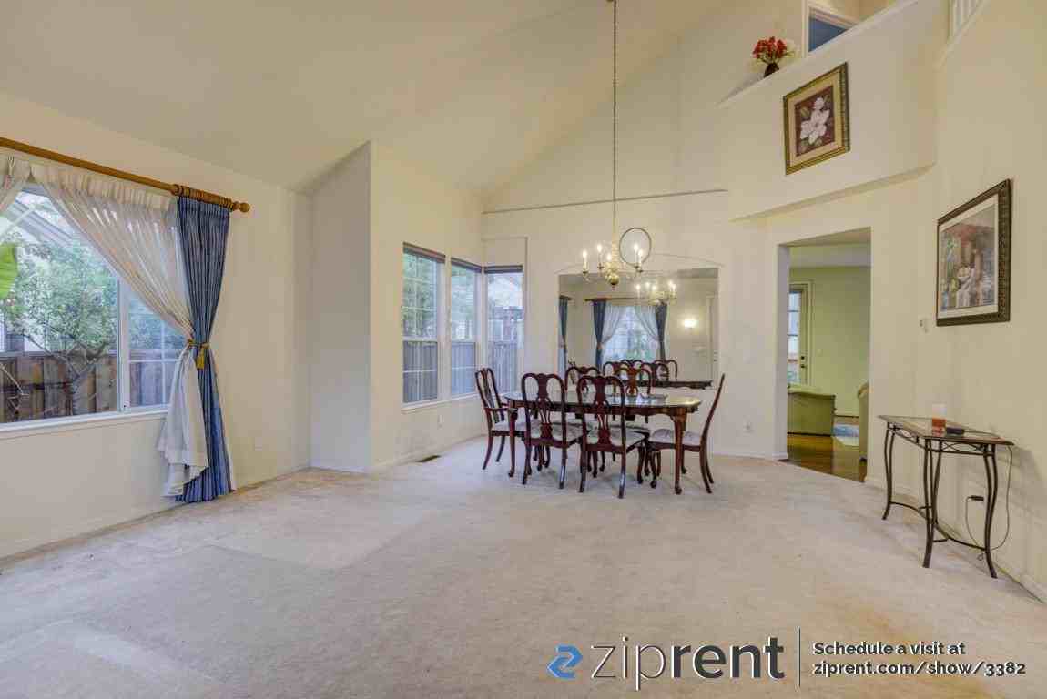 2230 Wheaton Ct - Photo 3 of 18