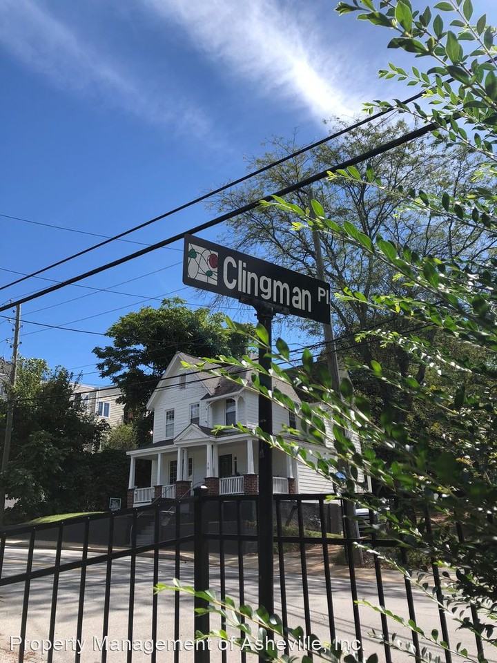 83 Clingman Ave - Photo 2 of 16