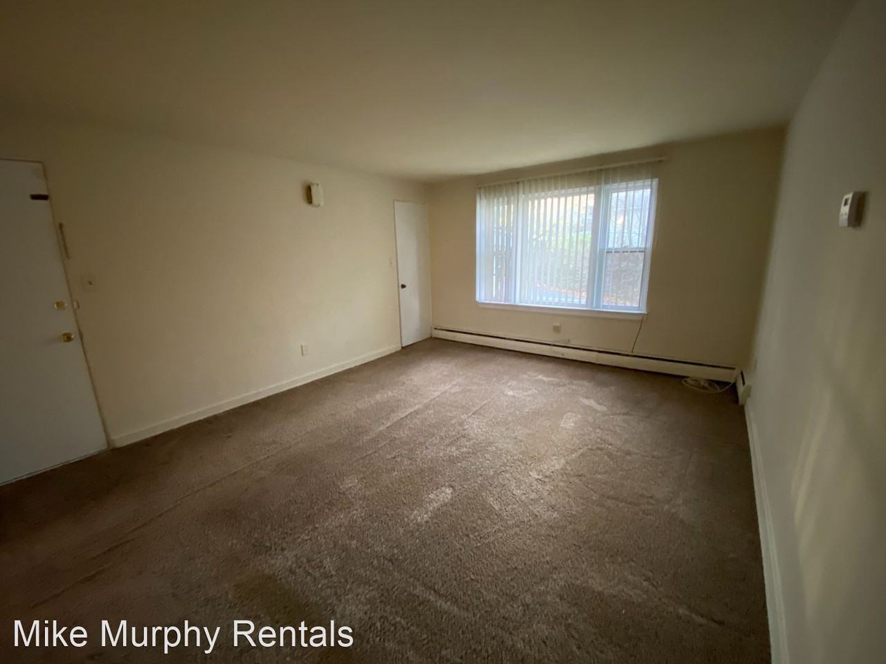 1475 Old Colonial Road - Photo 2 of 6