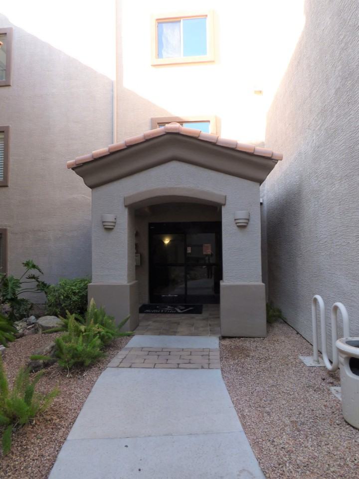 14000 N 94th ST - Photo 2 of 43