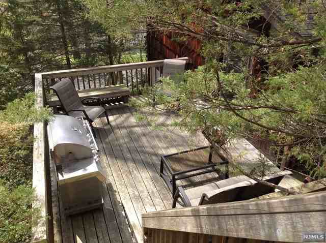 51 Westmoreland Ave - Photo 2 of 3