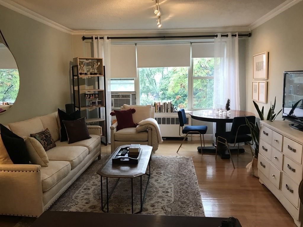 145 Pinckney St Apt 718