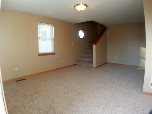 1115 N Duluth Ave #1 - Photo 3 of 12