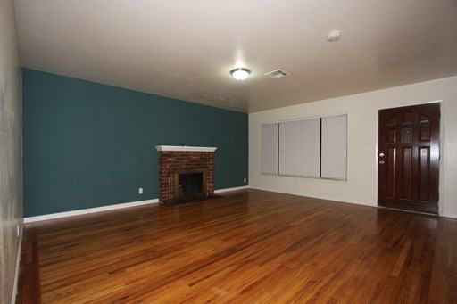 3041 San Carlos Way - Photo 3 of 9