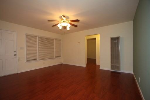 4621 Iowa Ave - Photo 2 of 8