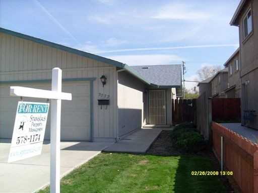 3222 8th St - Photo 3 of 11