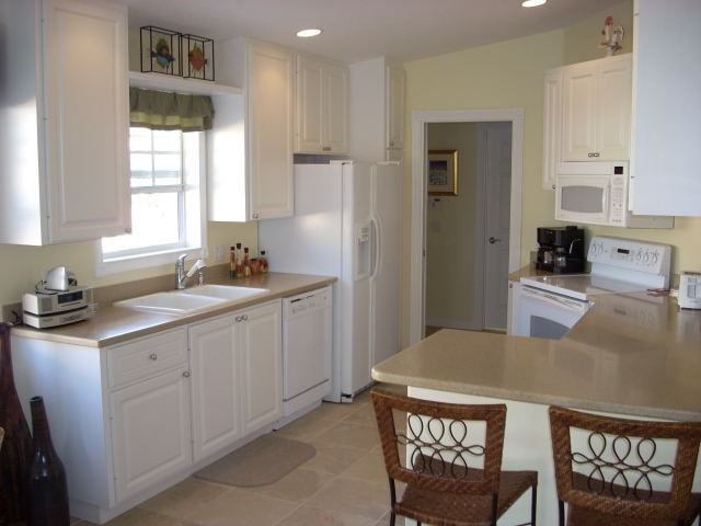 10766 SW Hartwick Dr - Photo 3 of 16