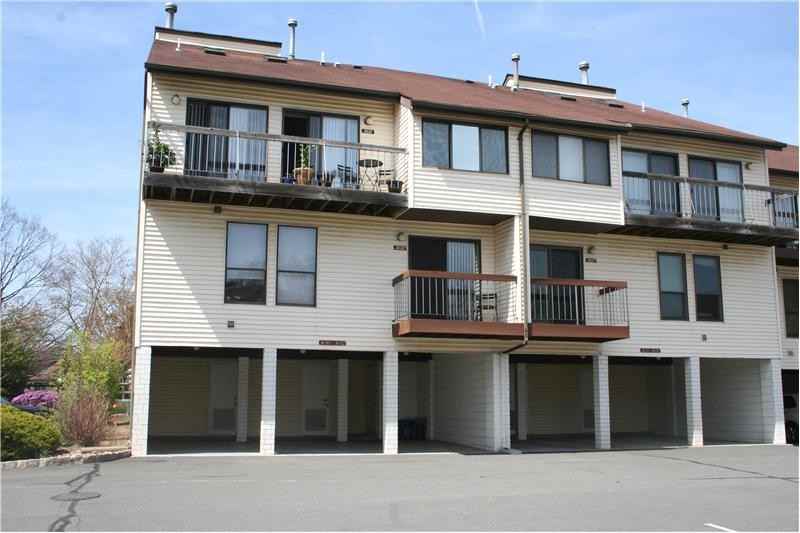 3030 Revere Ct - Photo 3 of 23