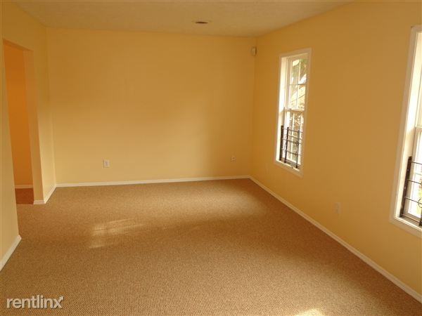 4573 Doral Dr SW - Photo 3 of 11