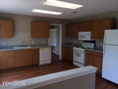 3105 Settlement Dr - Photo 3 of 9