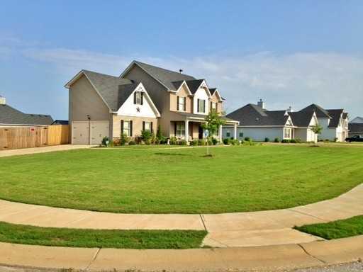 2 Memorial Dr - Photo 2 of 64