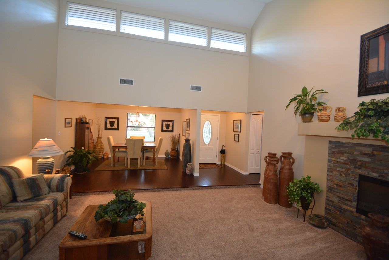 345 Hickory Hill Pl - Photo 3 of 24