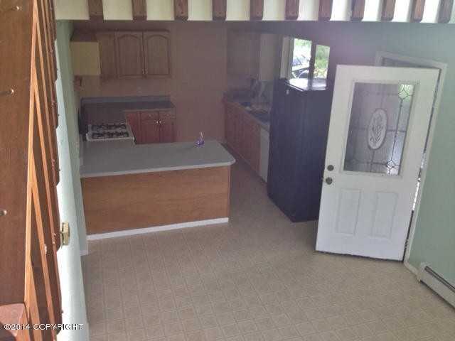 325 N Popes Rd - Photo 2 of 10