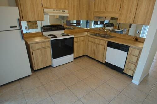 3218 Saddlebrook Ave - Photo 2 of 7