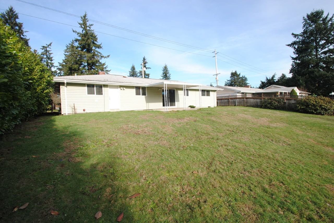 3254 92nd St S - Photo 3 of 10