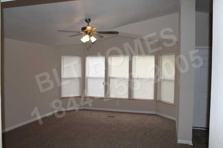 7900 NW 122 St - Photo 3 of 14
