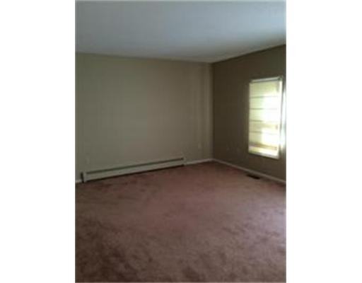 19 Hammond Pl #19 - Photo 3 of 9