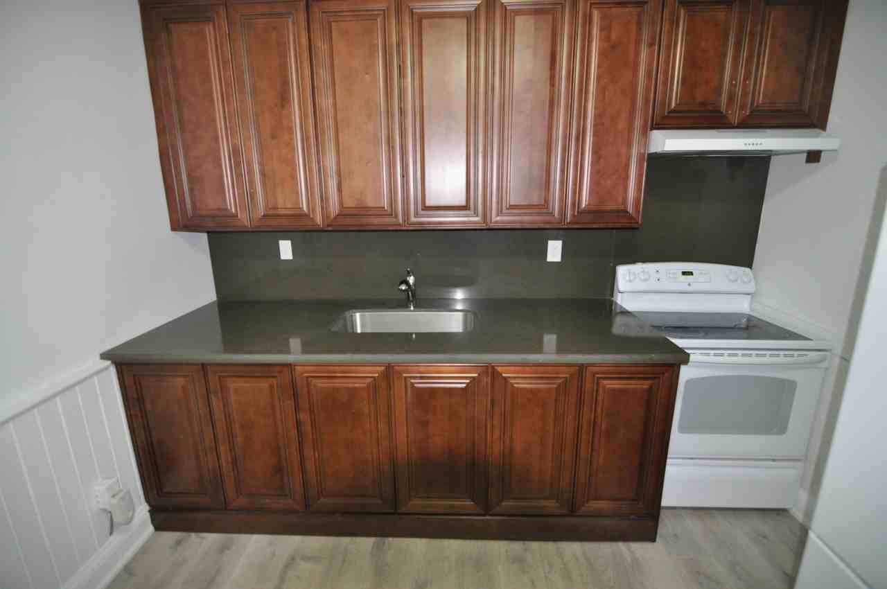 Gerrard St E & Boulton Ave #1 (Main Fl - Photo 7 of 29