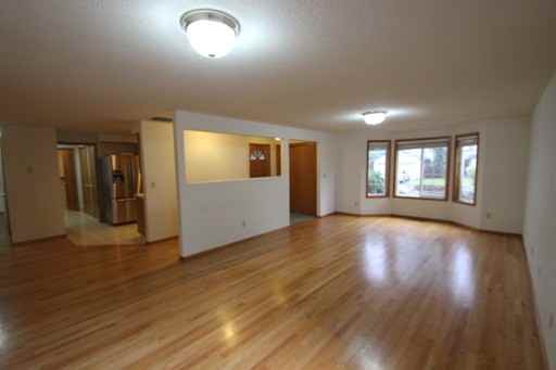 9516 NE 150th Ave - Photo 2 of 20