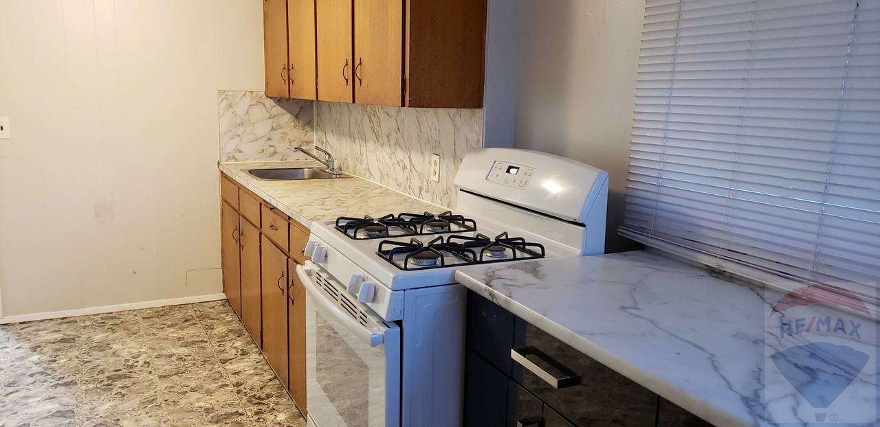 1546 East 10th Avenue