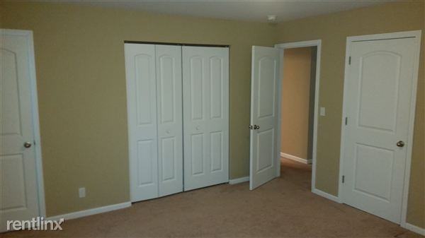 8687 Lilac Ln - Photo 3 of 9