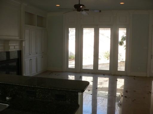 5606 Pershing Ave - Photo 3 of 5