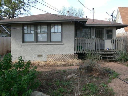 1301 Madeline Pl - Photo 2 of 12