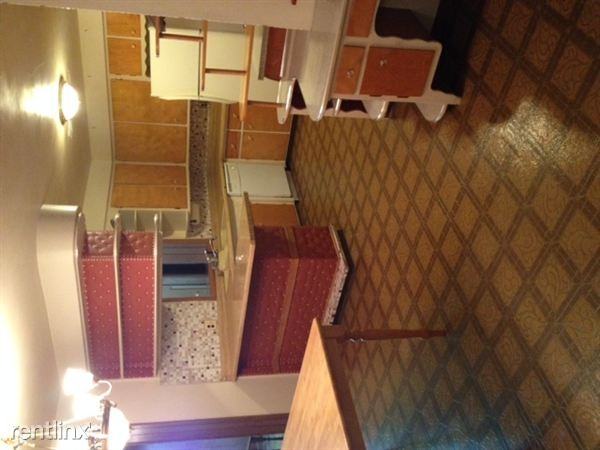 4004 Riverside Dr - Photo 3 of 7