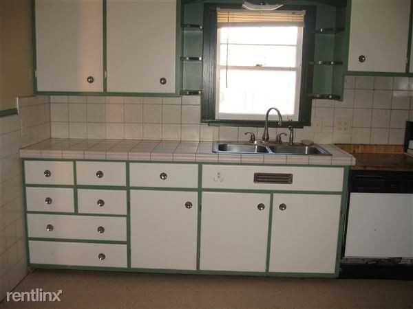 2250 W Sussex Ave - Photo 3 of 10