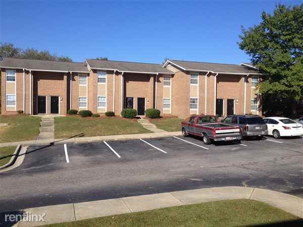 Fayetteville Gardens Apartments - Photo 3 of 4