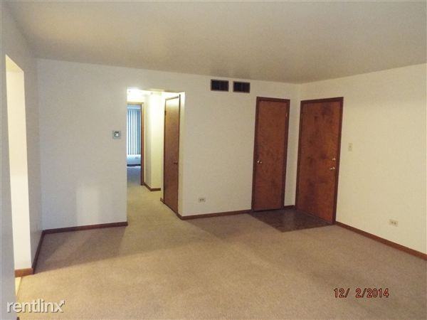 Hickory Bend Condominiums - Photo 2 of 10