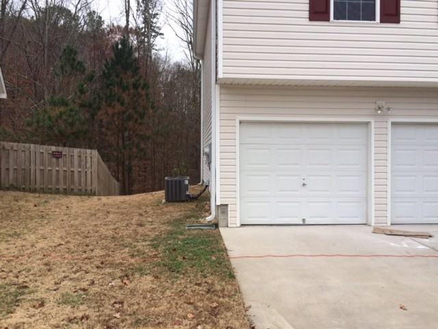 217 Remington Ct - Photo 3 of 14