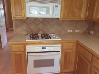 9814 Williams Bend Ct - Photo 3 of 10