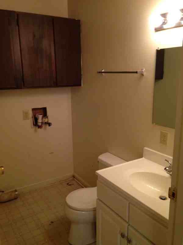 580 READING RD - Photo 2 of 26