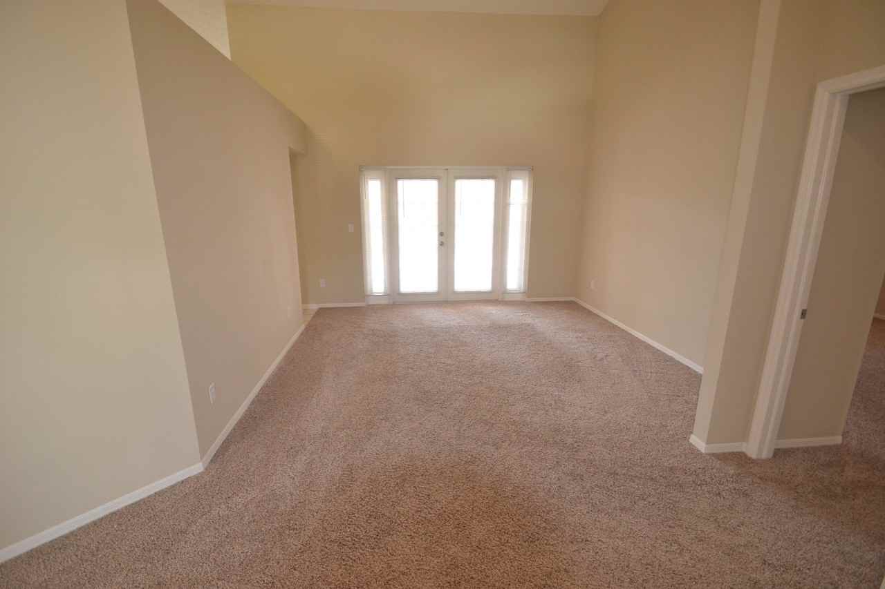 4905 Balsam Dr - Photo 3 of 13