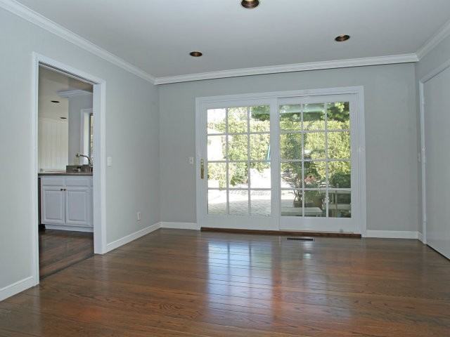 36 Politzer Dr - Photo 3 of 11