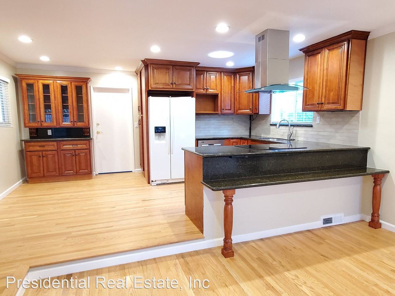 6211 Cloverhill Dr - Photo 2 of 9