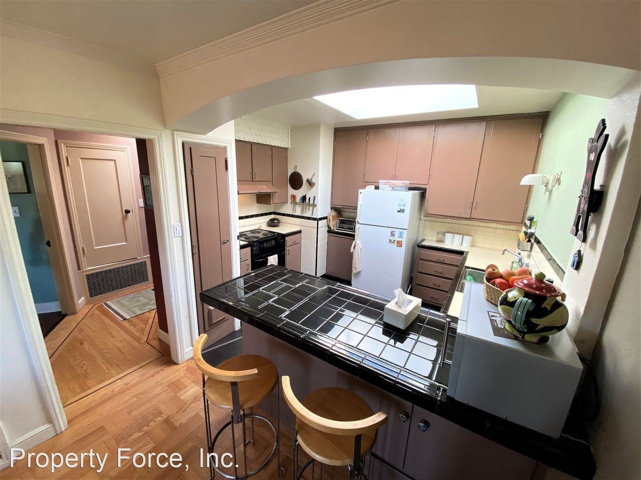 2411 47th Ave - Photo 6 of 20