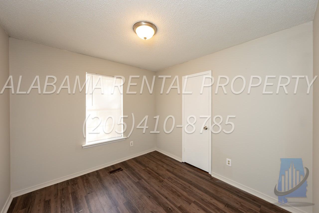 581 Ridgewood Dr - Photo 3 of 21