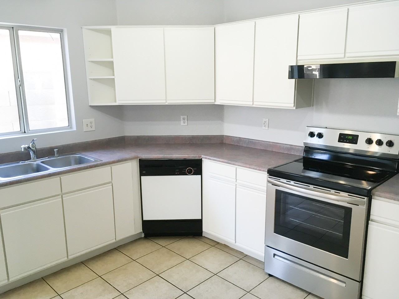8728 W Corky Obrien Dr - Photo 2 of 19