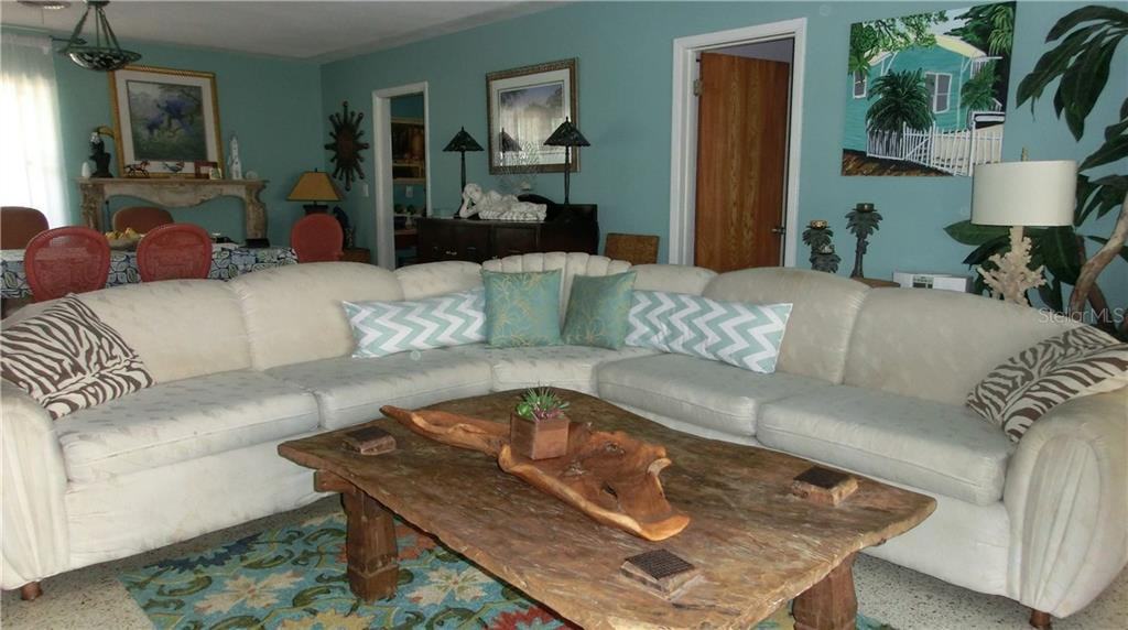 4322 Holland Dr - Photo 2 of 21