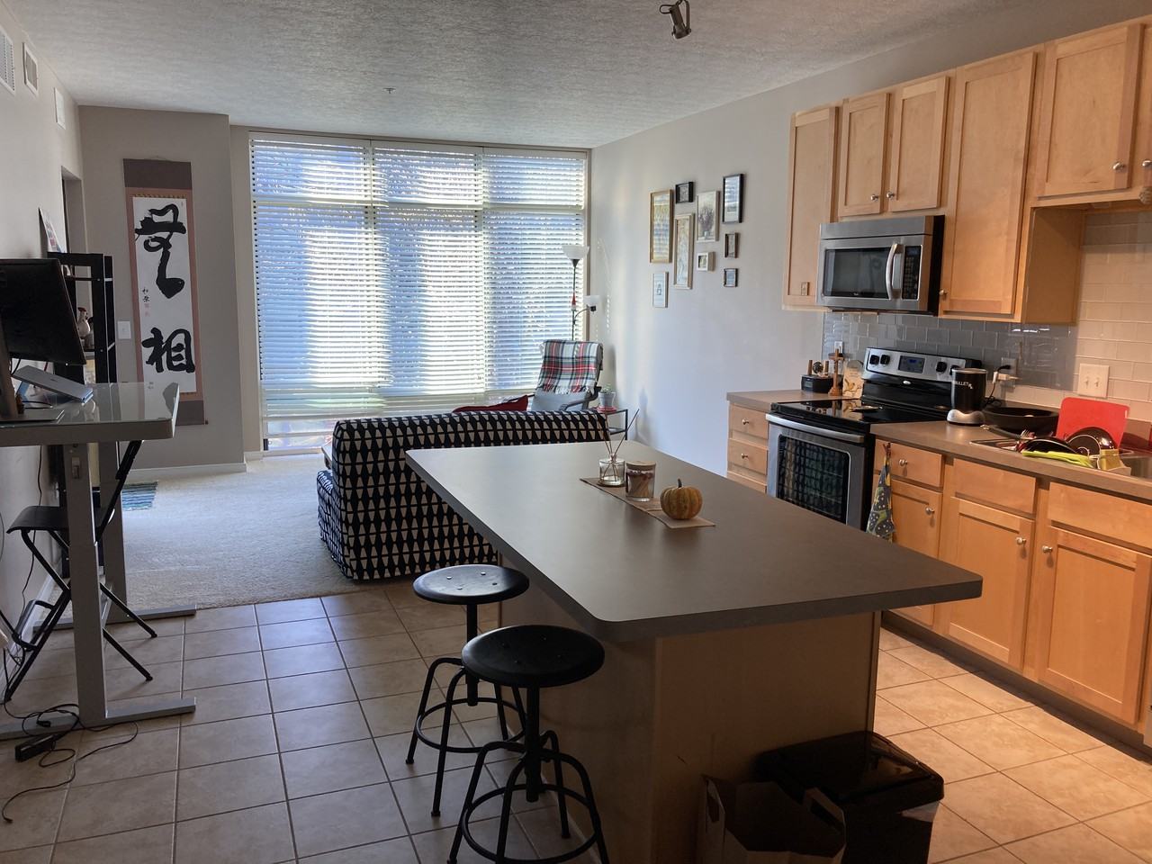 221 Vine Street - Photo 2 of 14