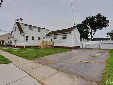 115 Pulaski Ave - Photo 3 of 8